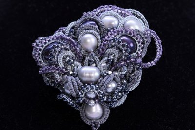 Мереживна брошка з натуральними перлами "Перлинна розсип" 1524 фото