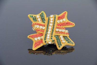 Брошь-орден с кристаллами "Рождественская" 2345678 фото