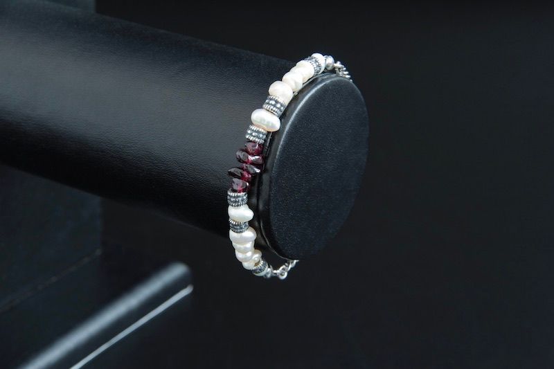 Браслет-ланцюжок з натуральними перлами та гранатом "Мерджорі"  2436171 фото