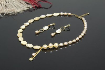 Комплект біжутерії з перлами та перламутром "Офелія" 1498 фото