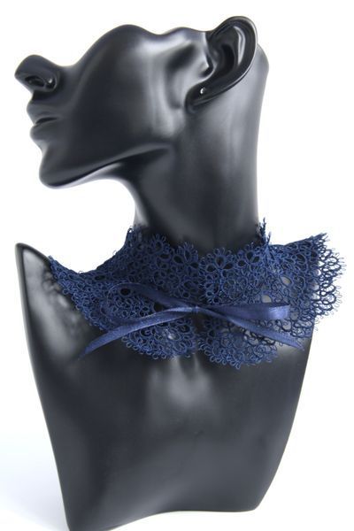 Lace collar Nicole tatting