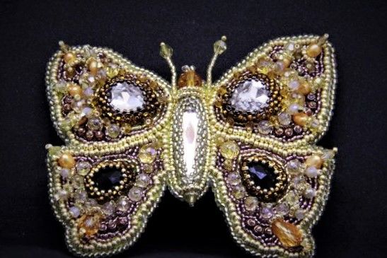 Брошка золотавий метелик з кристалами "Golden Butterfly" 1090 фото