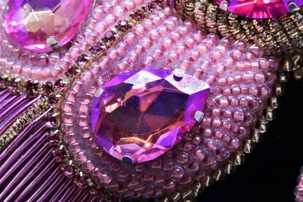 Брошка-жук золотаво-рожева об'ємна з кристалами "Dreamer" 1089 фото