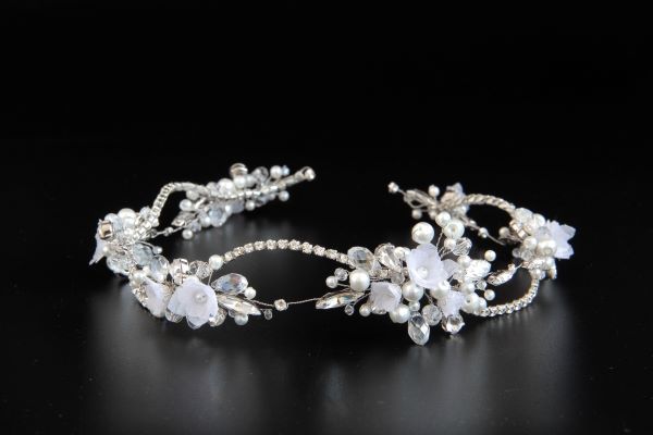 Свадебный венок с кристаллами и жемчугом "Николетта" 1011 фото
