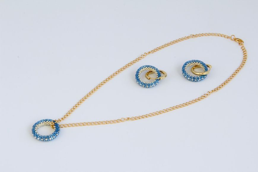 Cornflower bead jewelry set - pendant and Congo earrings