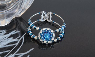 Браслет с синими кристаллами и бусинами "Aquamarine Blue" 1060 фото